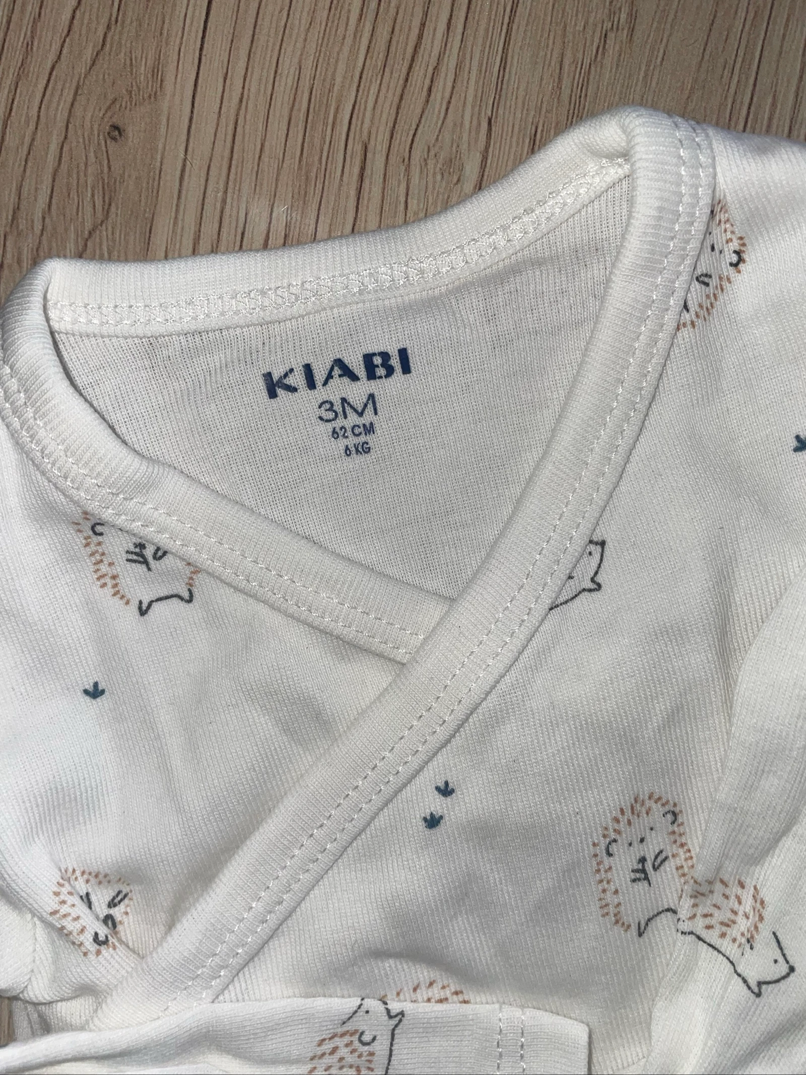 Lote de 3 bodies de manga larga 3 meses 62 cm Kiabi – photo 3